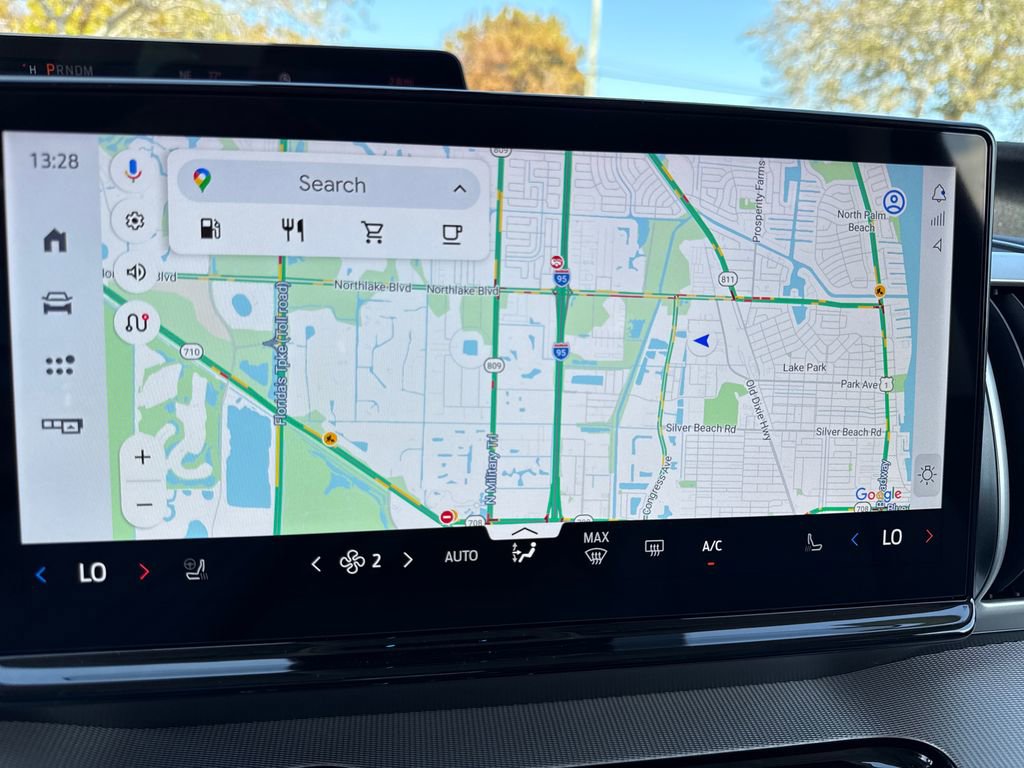 New 2026 Ford Expedition Active image 9