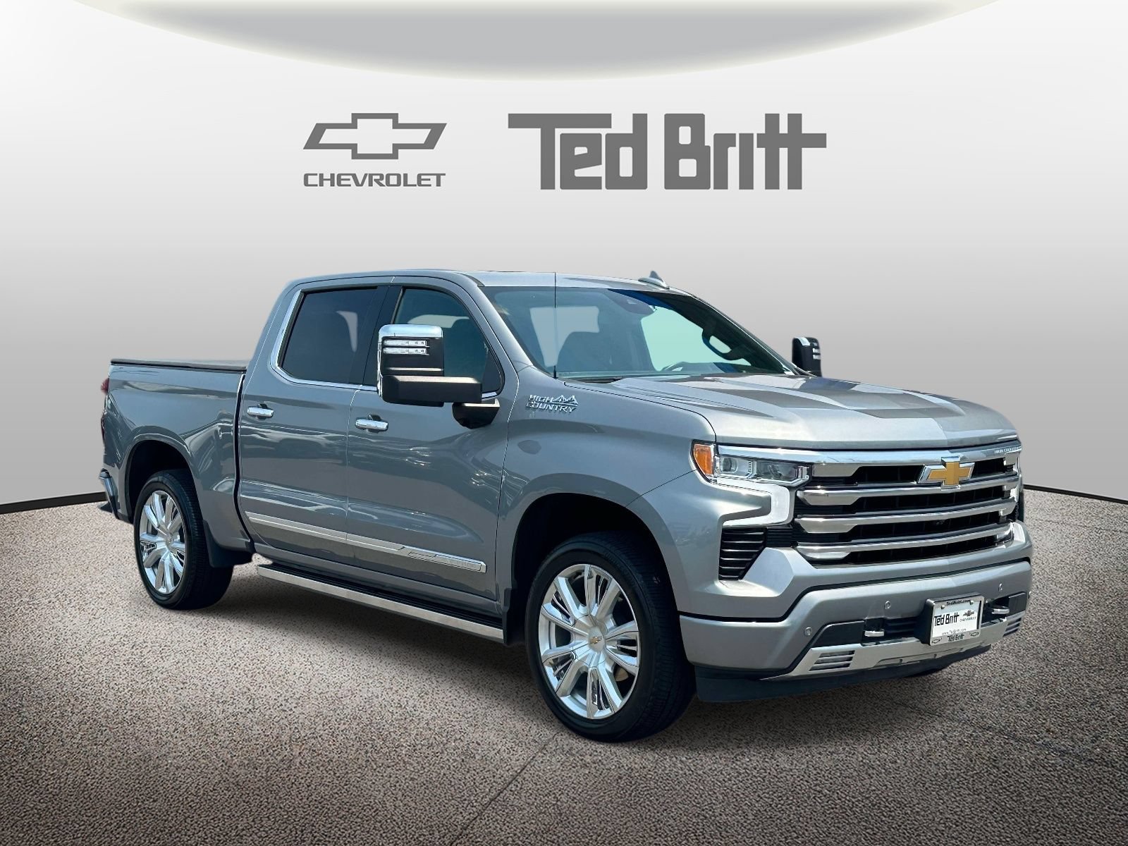 Certified 2024 Chevrolet Silverado 1500 High Country w/ High Country Premium Package AWD/4WD image 3
