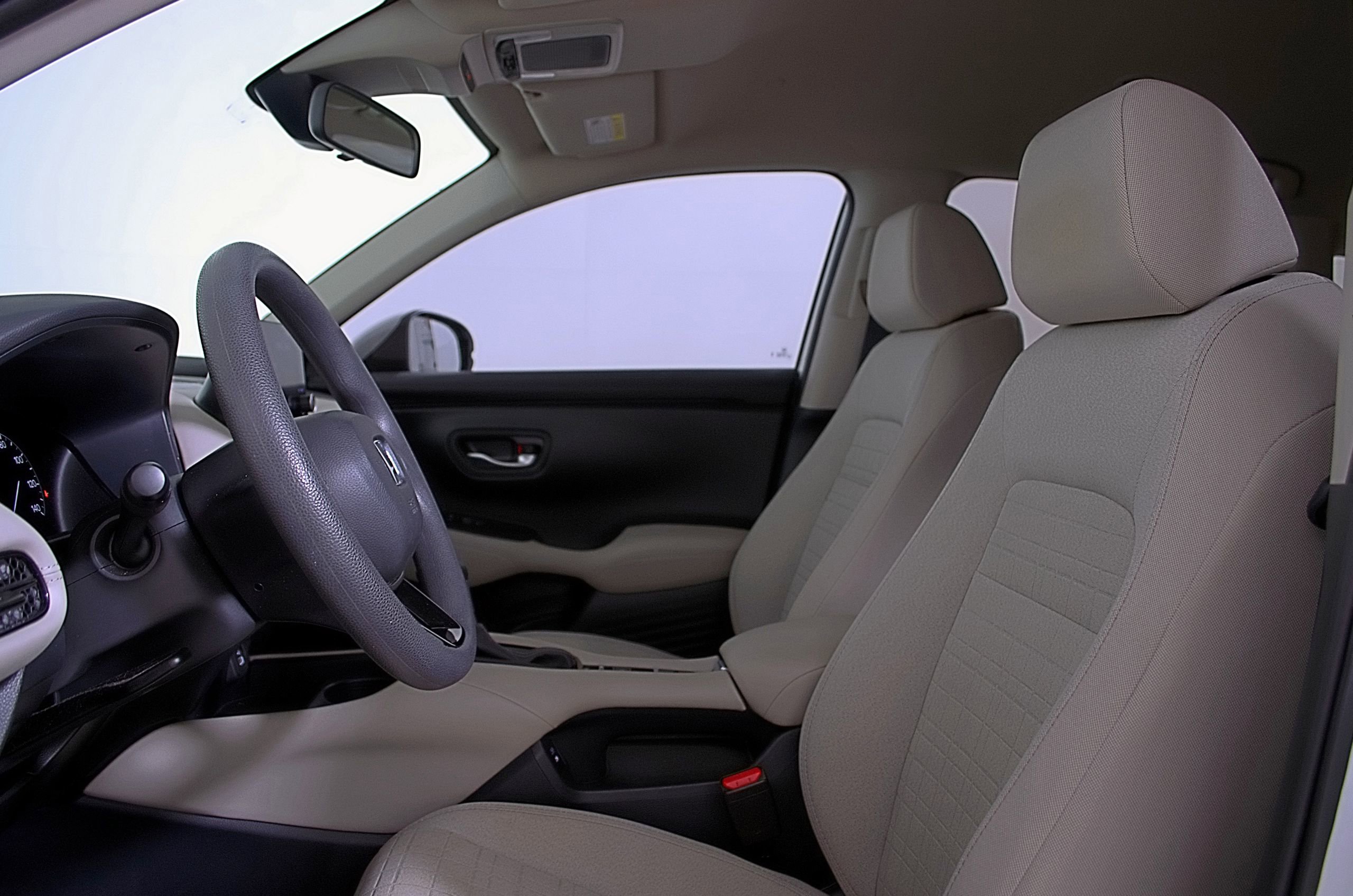 Used 2025 Honda HR-V LX image 21