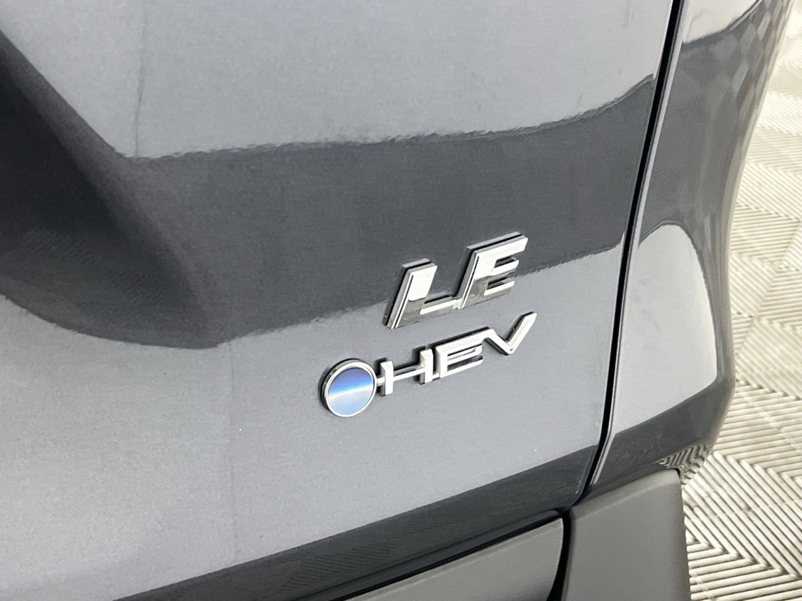 Used 2025 Toyota RAV4 LE image 27