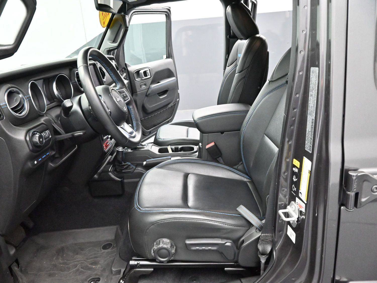 Used 2022 Jeep Wrangler Unlimited Rubicon 4xe image 13