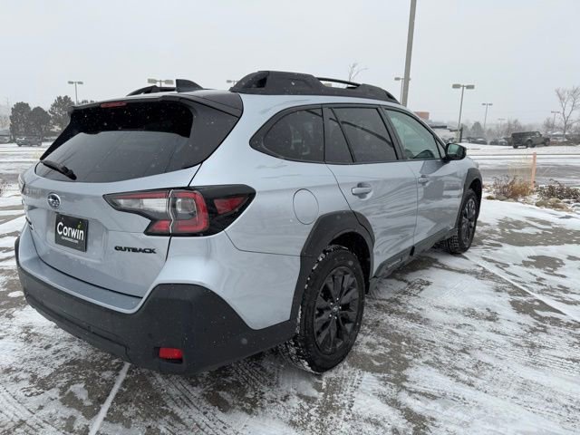 Used 2025 Subaru Outback Onyx Edition image 8