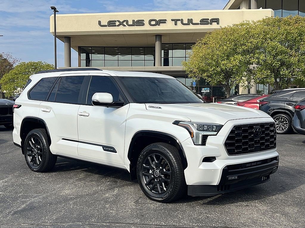 Used 2024 Toyota Sequoia Platinum image 1