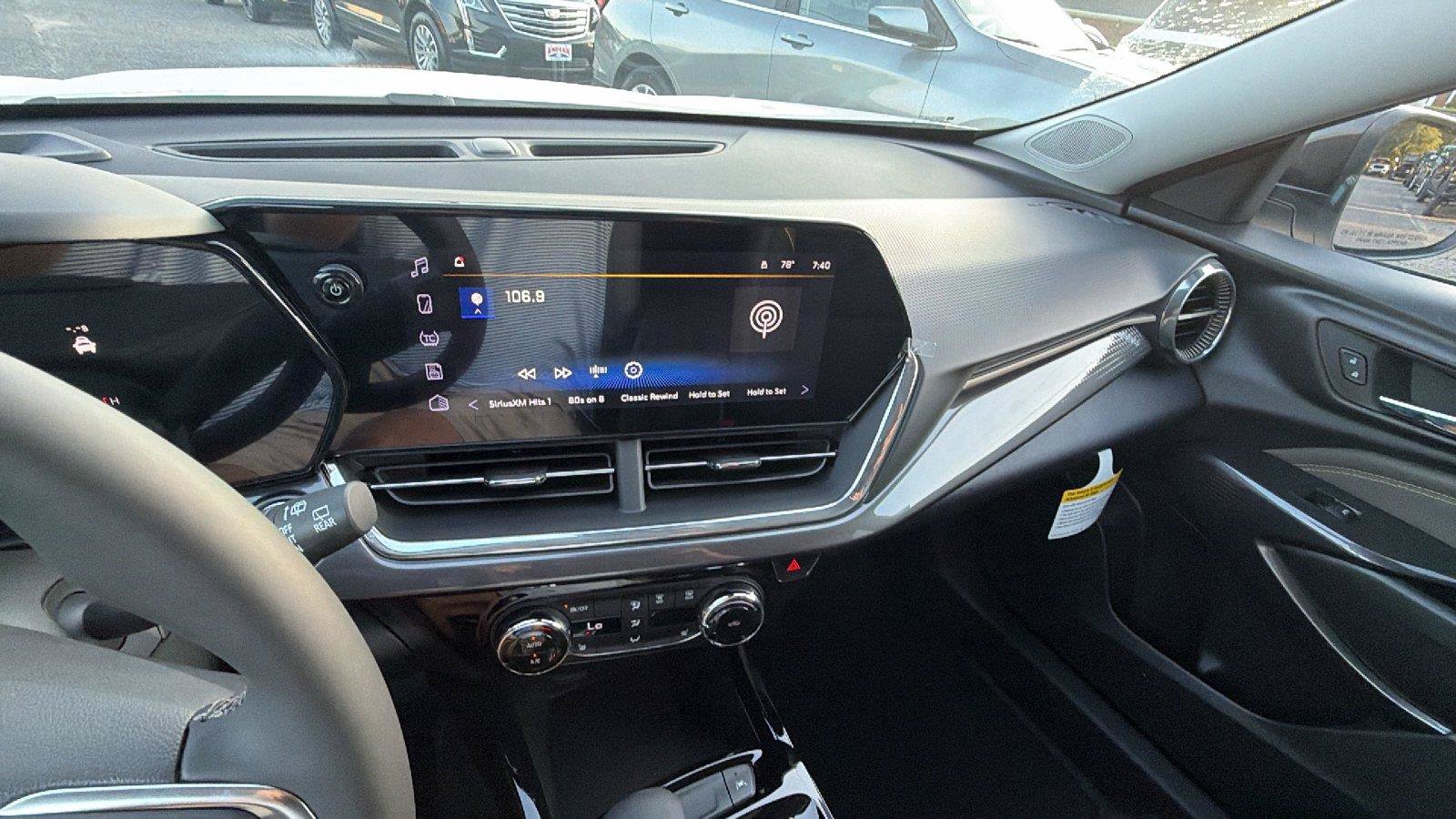 New 2026 Chevrolet Trax ACTIV w/ Driver Confidence Package FWD image 26