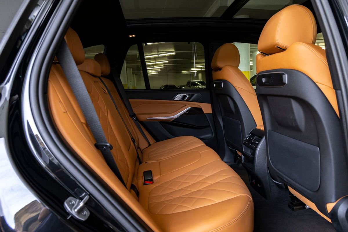 Certified 2024 BMW X5 xDrive40i w/ M Sport Package image 26