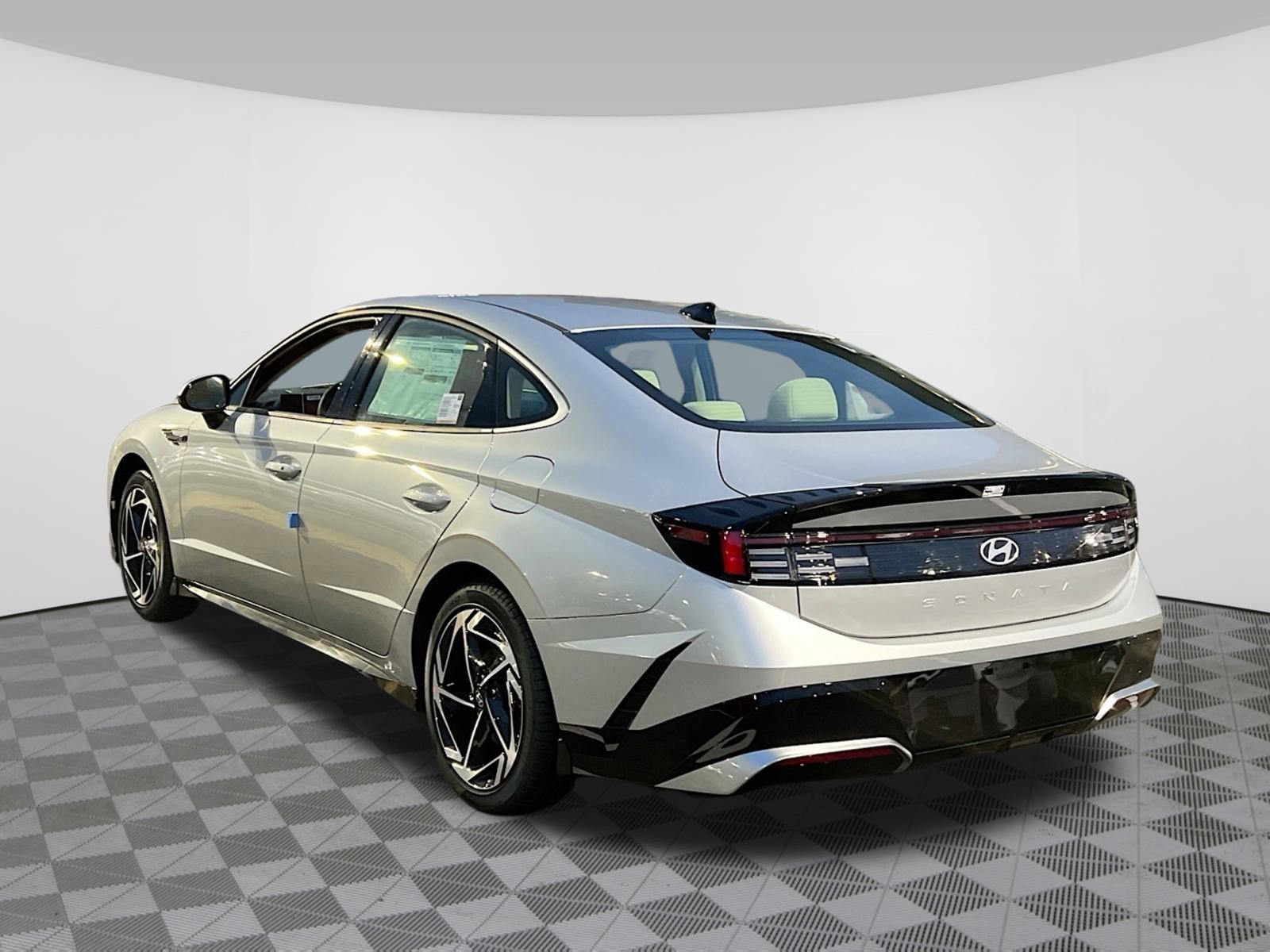 New 2026 Hyundai Sonata SEL FWD image 28