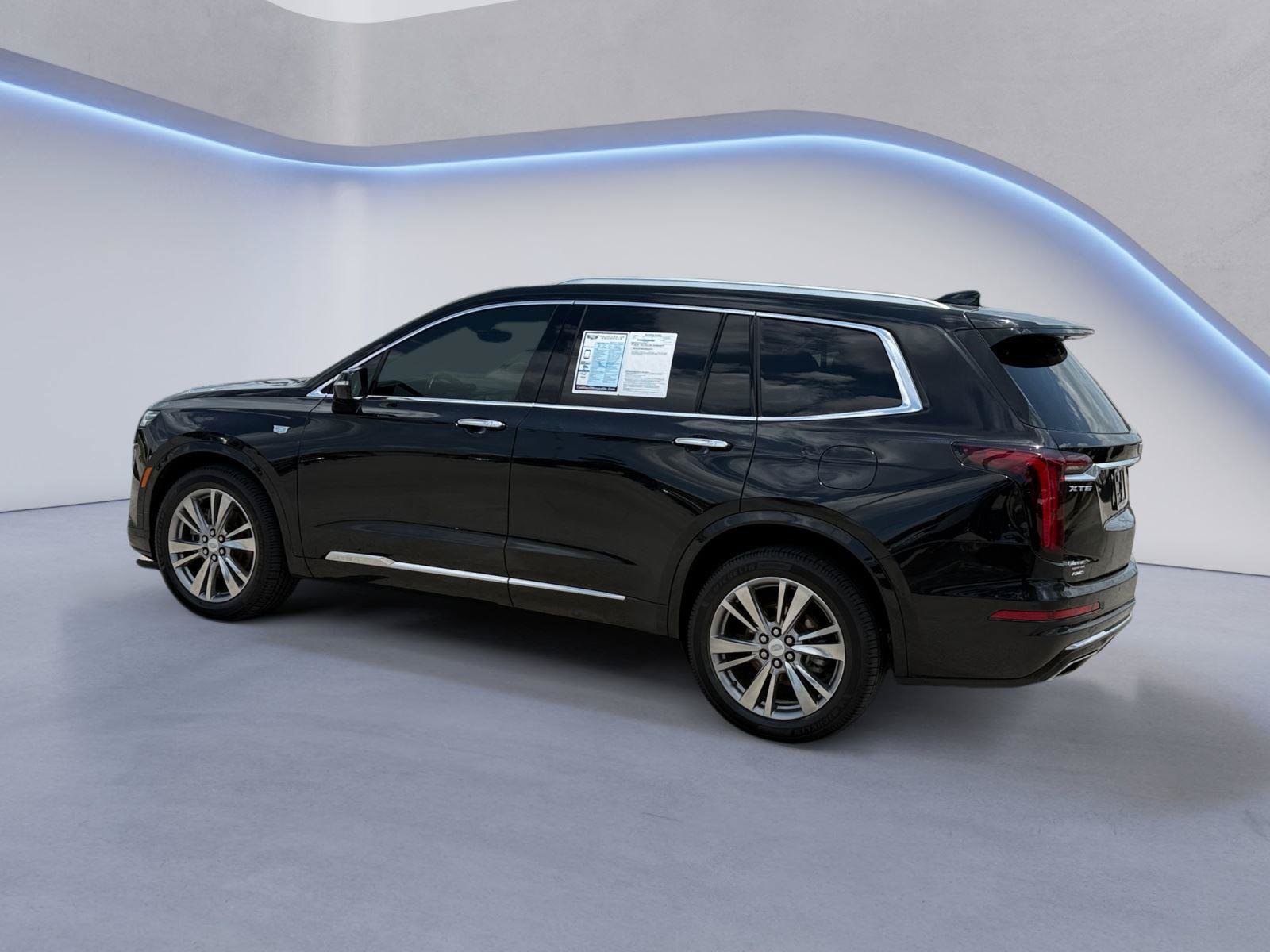 Used 2023 Cadillac XT6 Premium Luxury w/ Platinum Package AWD/4WD image 6