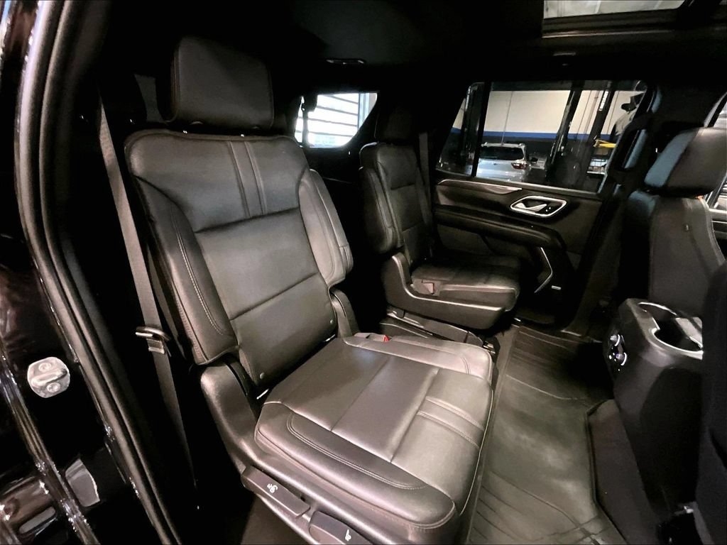 Used 2022 Chevrolet Tahoe RST w/ Sport Performance Package AWD/4WD image 16