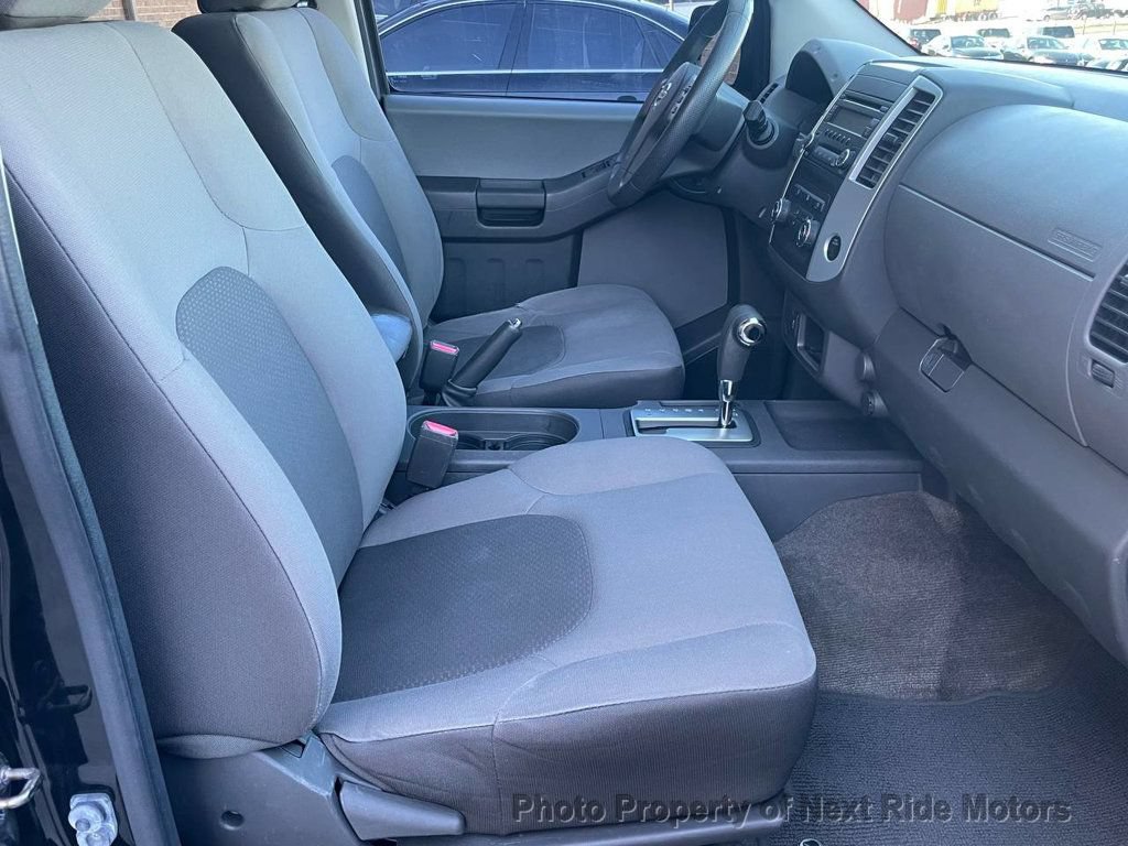 Used 2015 Nissan Xterra X RWD image 10