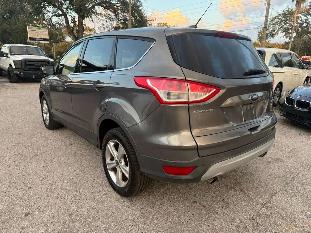 Used 2014 Ford Escape SE image 5
