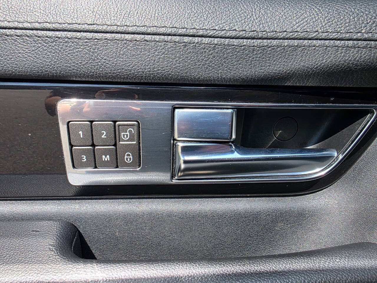Used 2013 Land Rover Range Rover Sport HSE AWD/4WD image 11