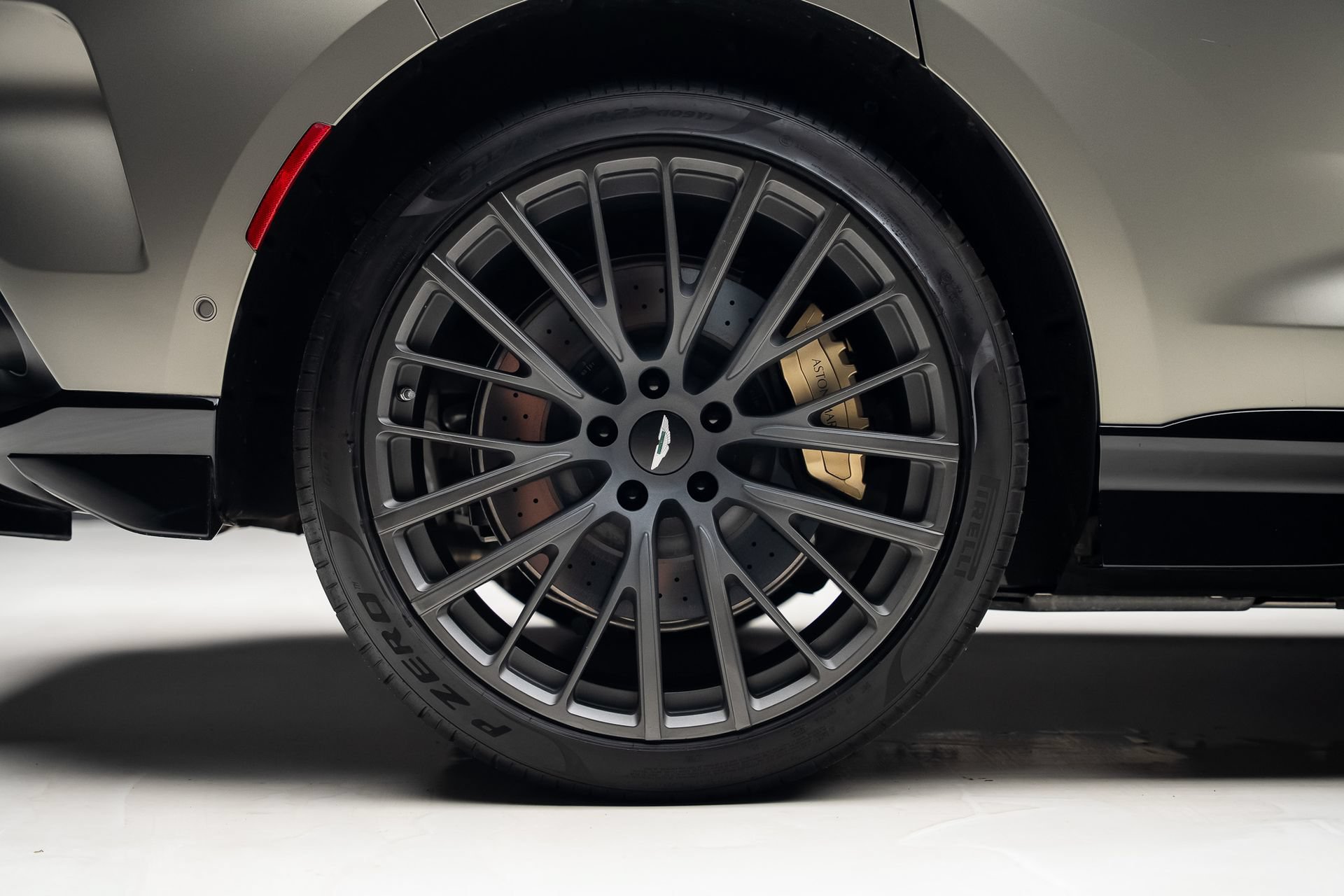 Used 2023 Aston Martin DBX 707 AWD/4WD image 37