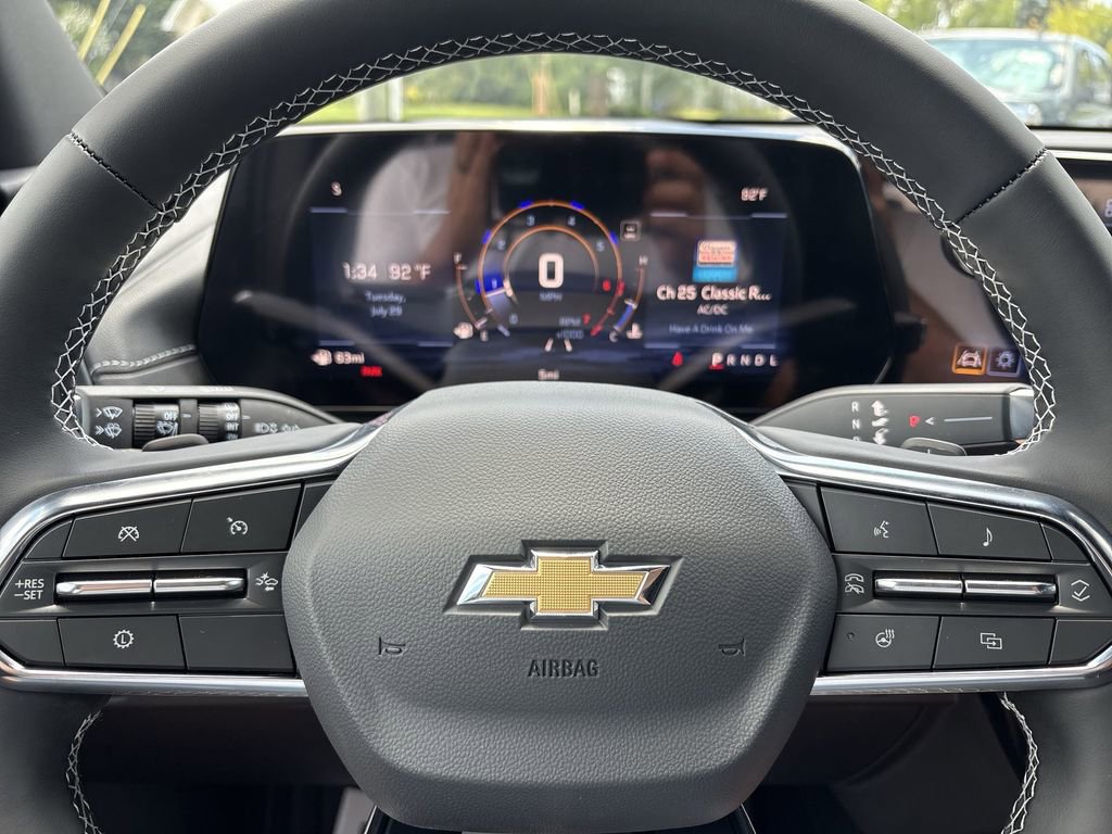 New 2026 Chevrolet Traverse LT image 12