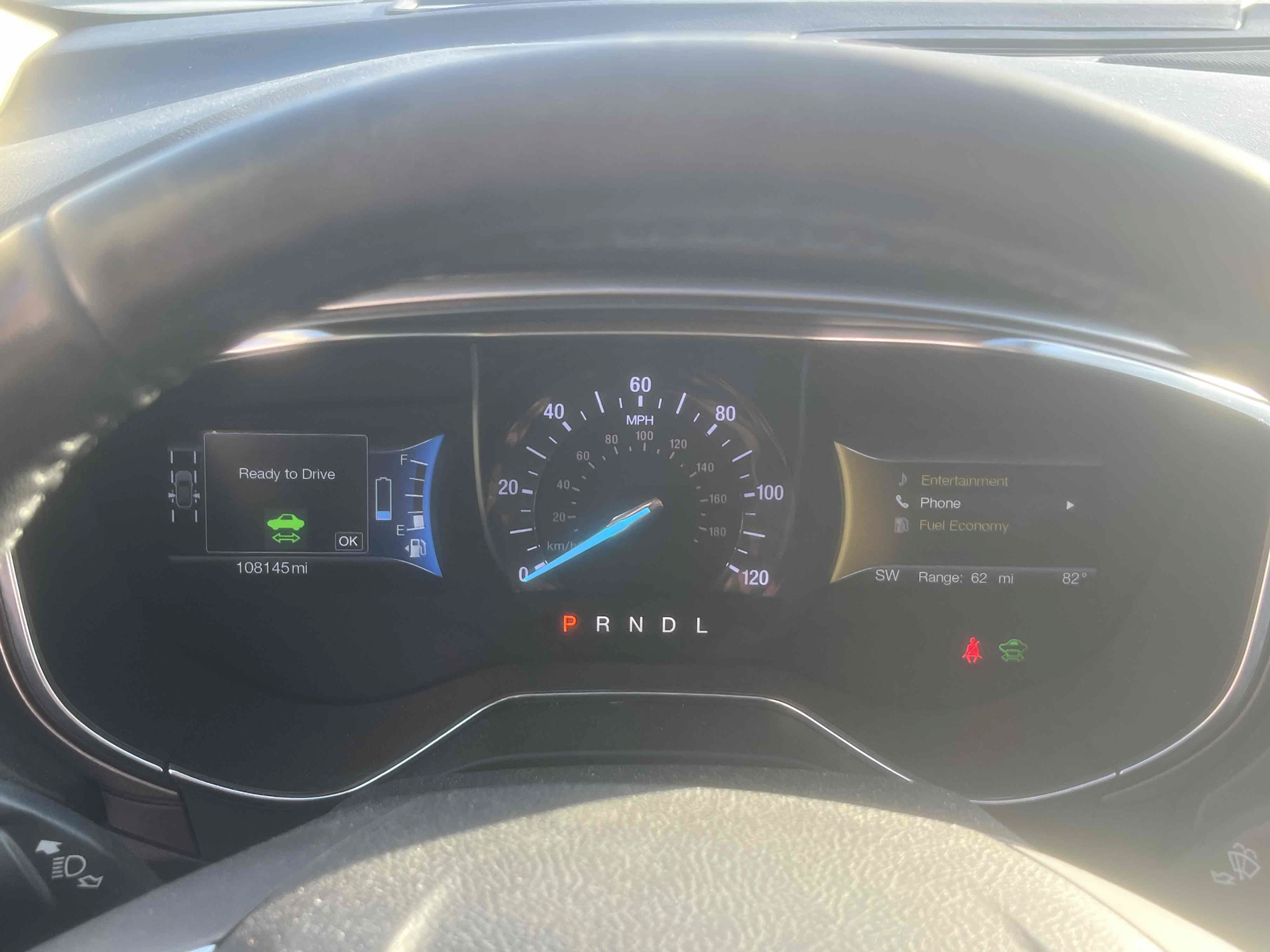Used 2017 Ford Fusion SE w/ Equipment Group 602A FWD image 17