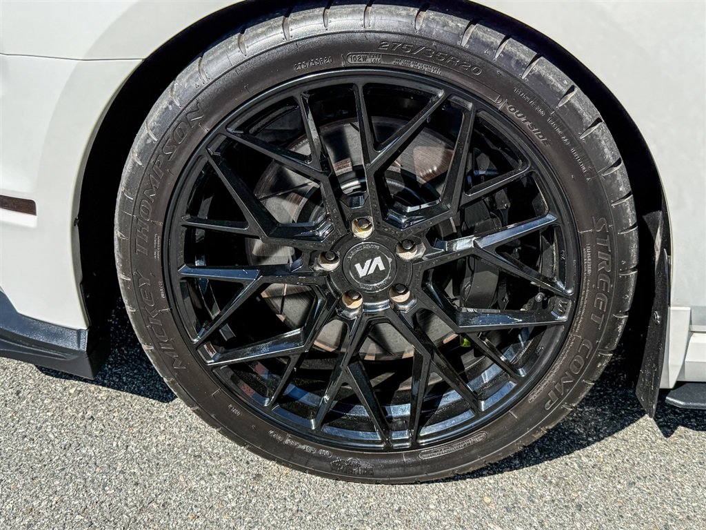 Used 2013 Ford Mustang Shelby GT500 RWD image 18