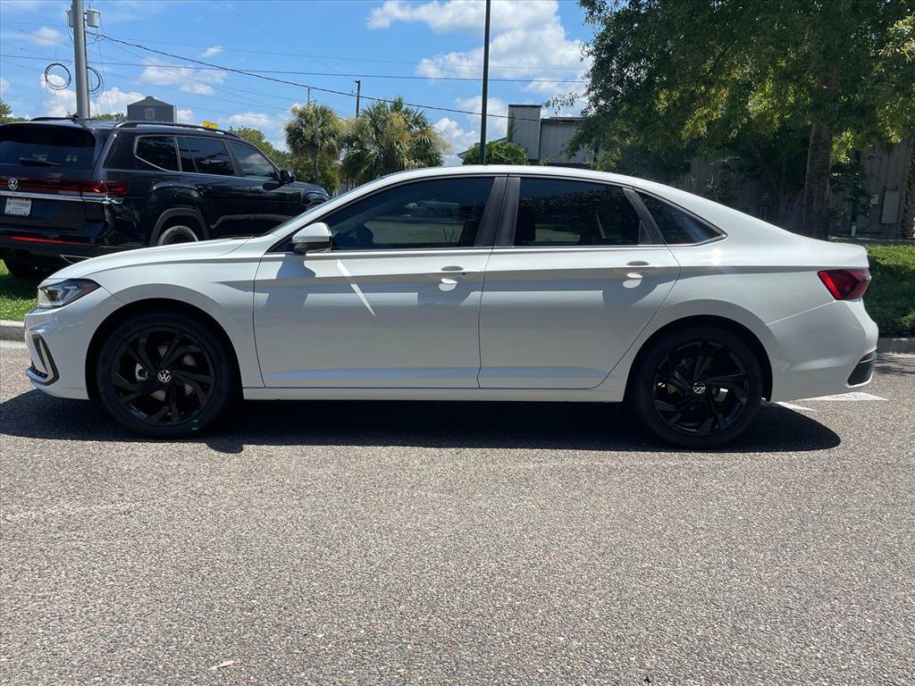 New 2026 Volkswagen Jetta SE FWD image 28