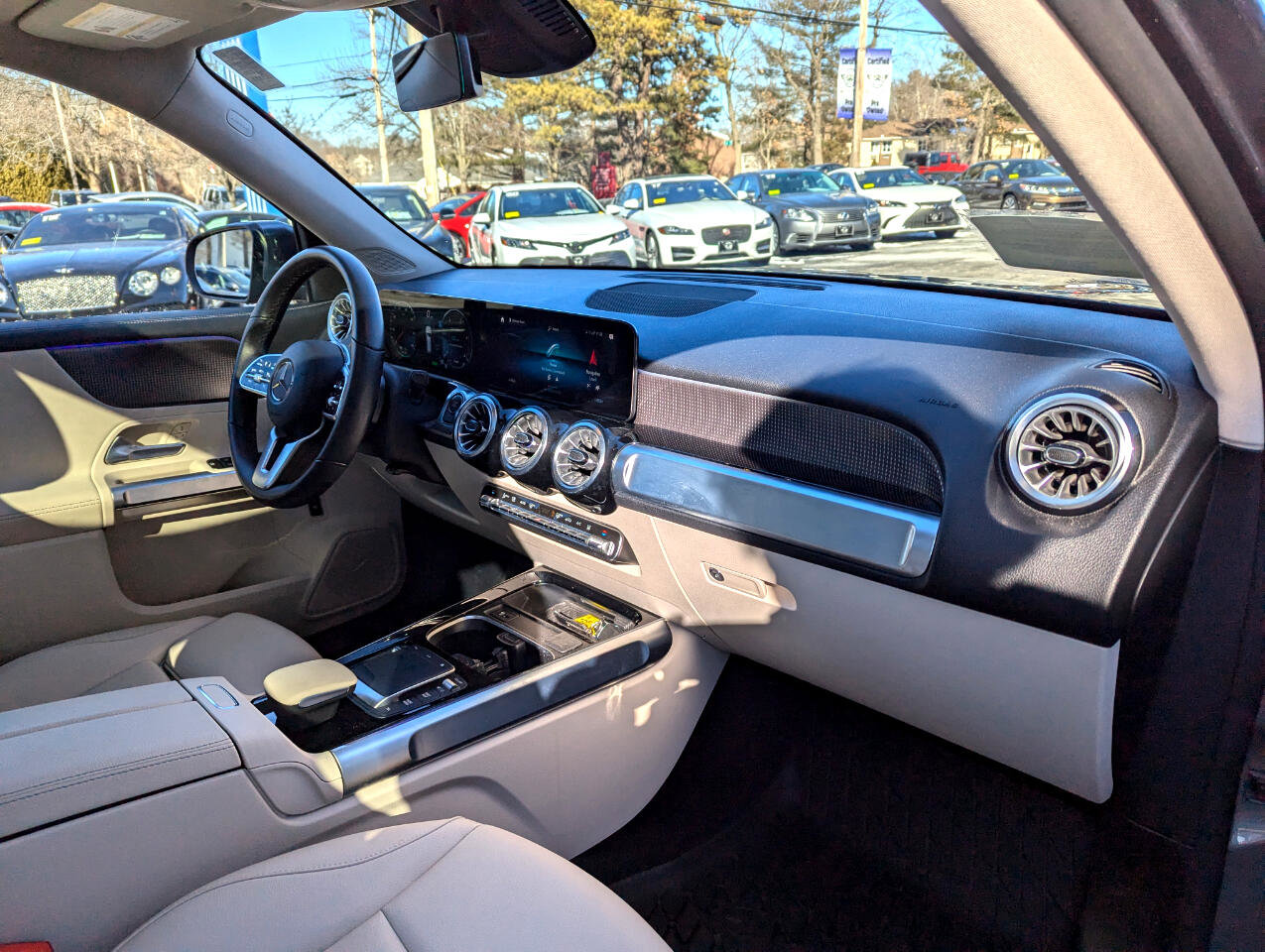 Used 2022 Mercedes-Benz EQB 300 4MATIC image 35