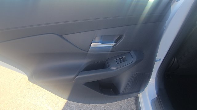 Used 2027 Nissan Sentra SR w/ SR All Weather Package FWD image 14