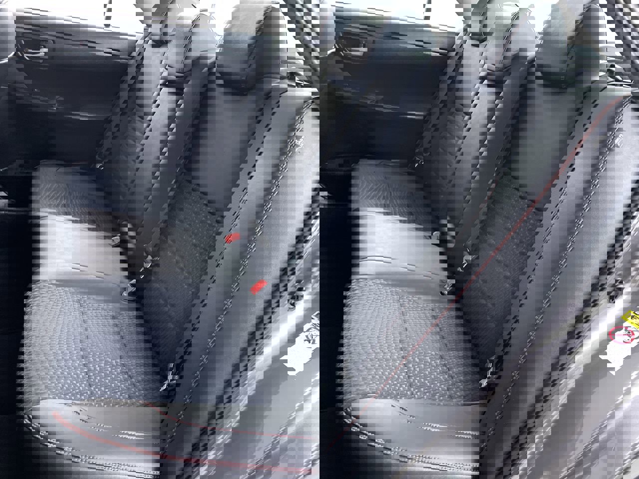 Used 2015 Toyota Camry SE image 19