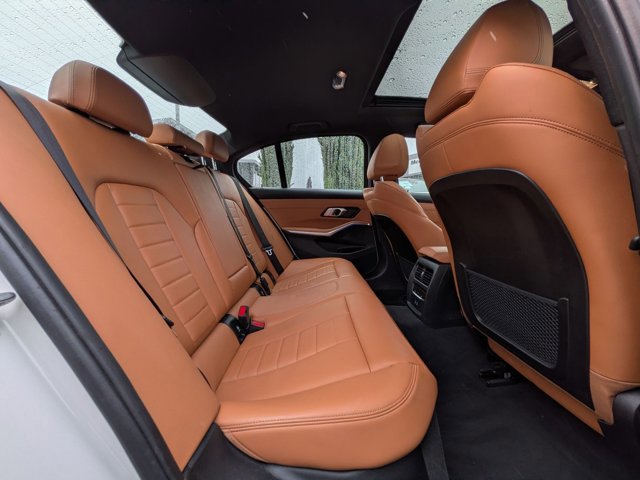 Used 2021 BMW 330i Sedan w/ M Sport Package image 21