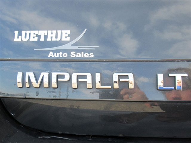 Used 2015 Chevrolet Impala LT w/ LT Sunroof Package image 33