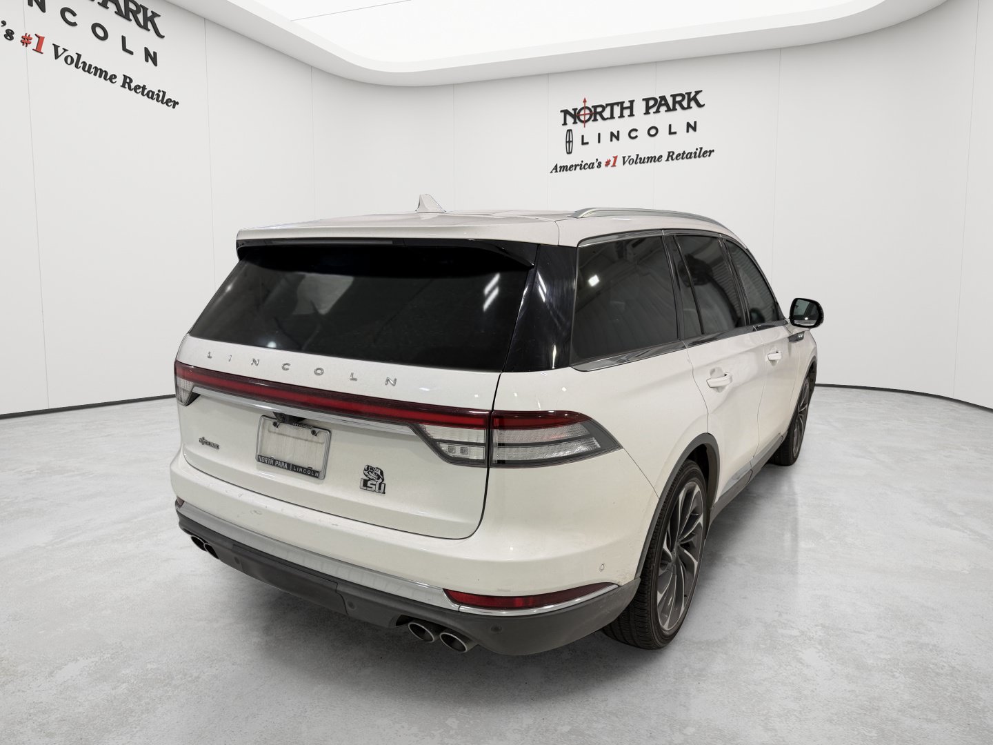 Used 2020 Lincoln Aviator Reserve w/ Equipment Group 202A AWD/4WD image 5