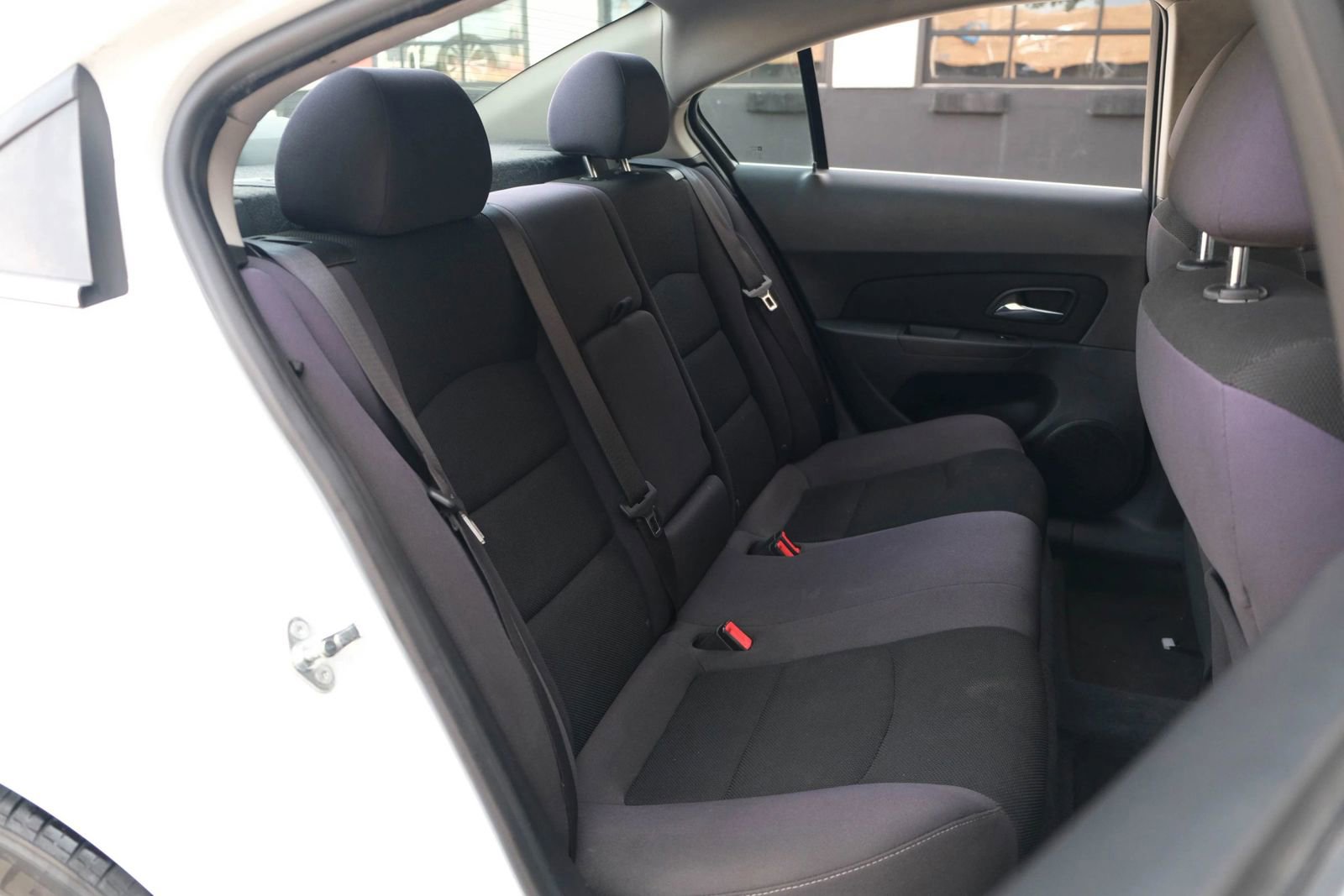 Used 2015 Chevrolet Cruze LT w/ Enhanced Safety Package FWD image 30