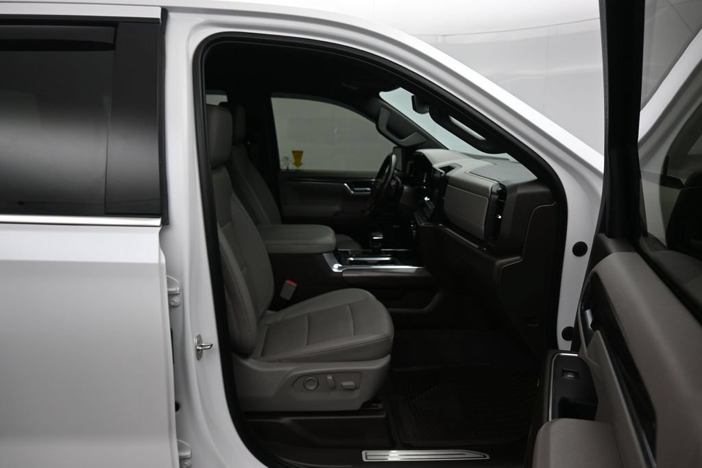 Used 2023 Chevrolet Silverado 1500 LTZ w/ LPO, Dark Essentials Package AWD/4WD image 50