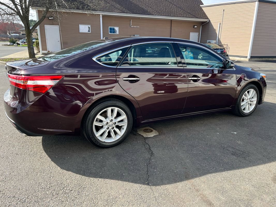 Used 2015 Toyota Avalon XLE Premium FWD image 5
