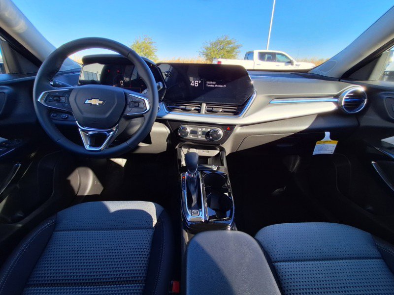 New 2026 Chevrolet Trax LT w/ LT Convenience Package image 16