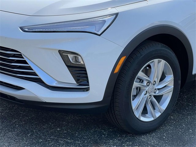 Used 2025 Buick Envista Preferred w/ Convenience I Package image 9