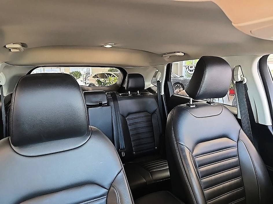 Used 2023 Ford Edge SEL AWD/4WD image 38