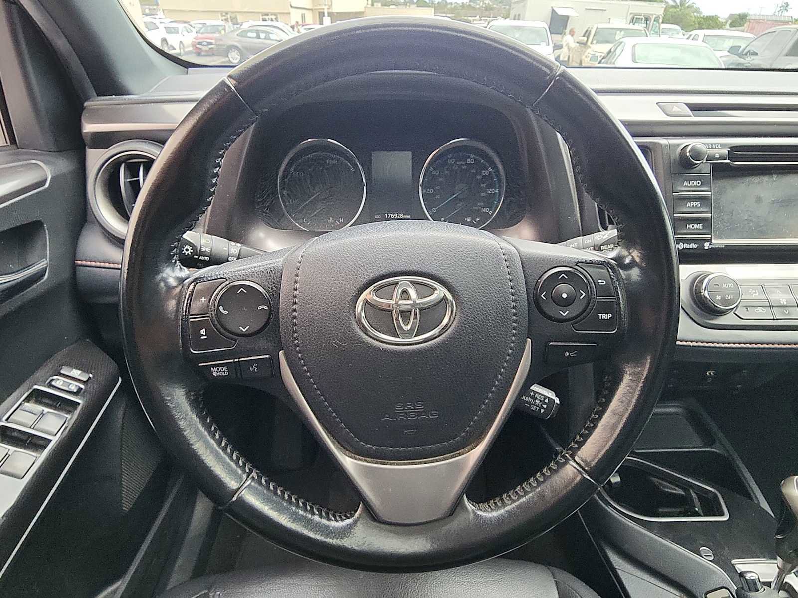 Used 2018 Toyota RAV4 SE AWD/4WD image 15