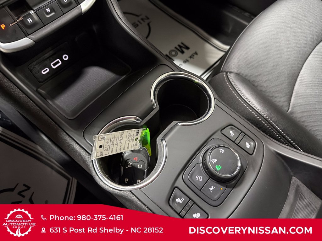 Used 2024 GMC Terrain SLT AWD/4WD image 23