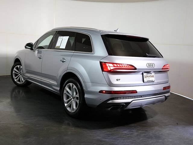 Used 2025 Audi Q7 3.0T Premium Plus AWD/4WD image 2