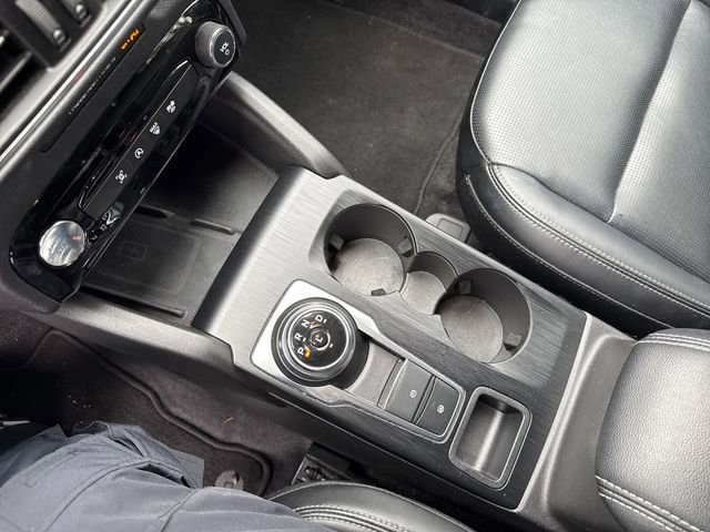 Used 2025 Ford Escape Platinum image 59