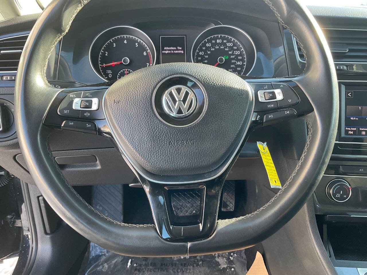 Used 2019 Volkswagen Golf S image 16