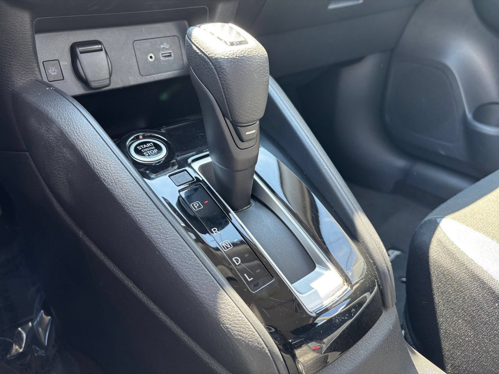 Used 2025 Nissan Versa SV FWD image 39