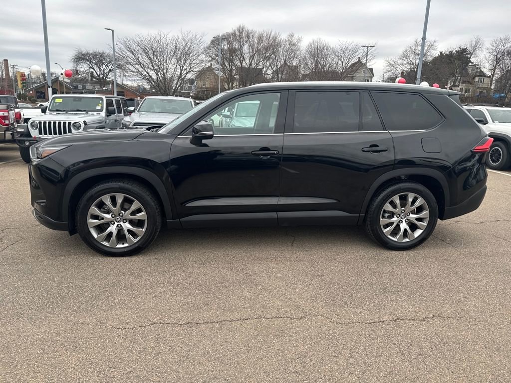 Used 2024 Toyota Grand Highlander Limited image 4