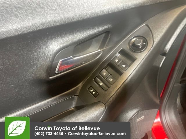 Used 2015 Chevrolet Trax LTZ image 13