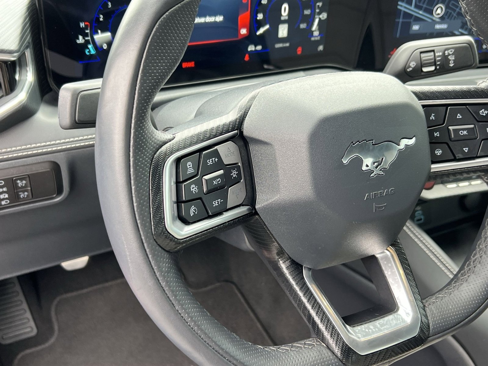 Used 2025 Ford Mustang GT Premium image 30