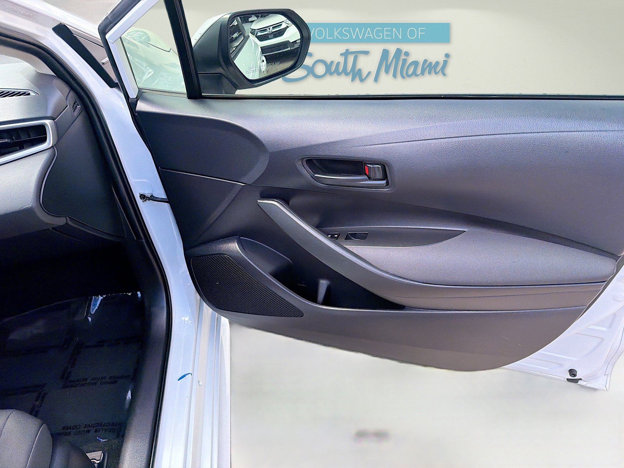 Used 2022 Toyota Corolla LE image 31