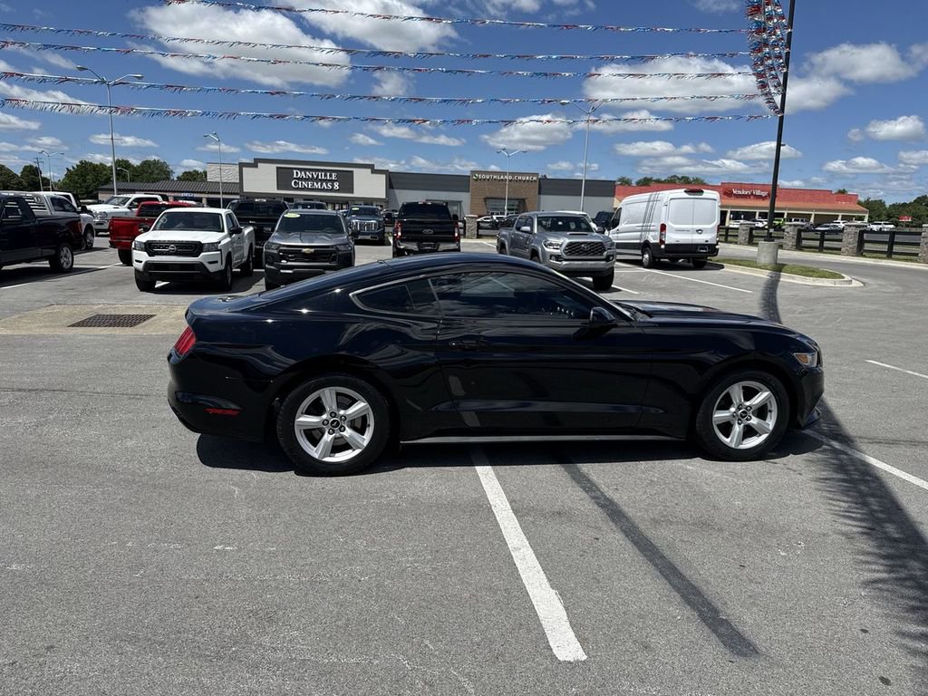 Used 2017 Ford Mustang Coupe RWD image 14