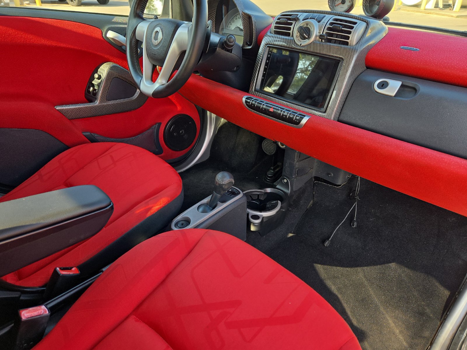 Used 2009 smart fortwo passion RWD image 13