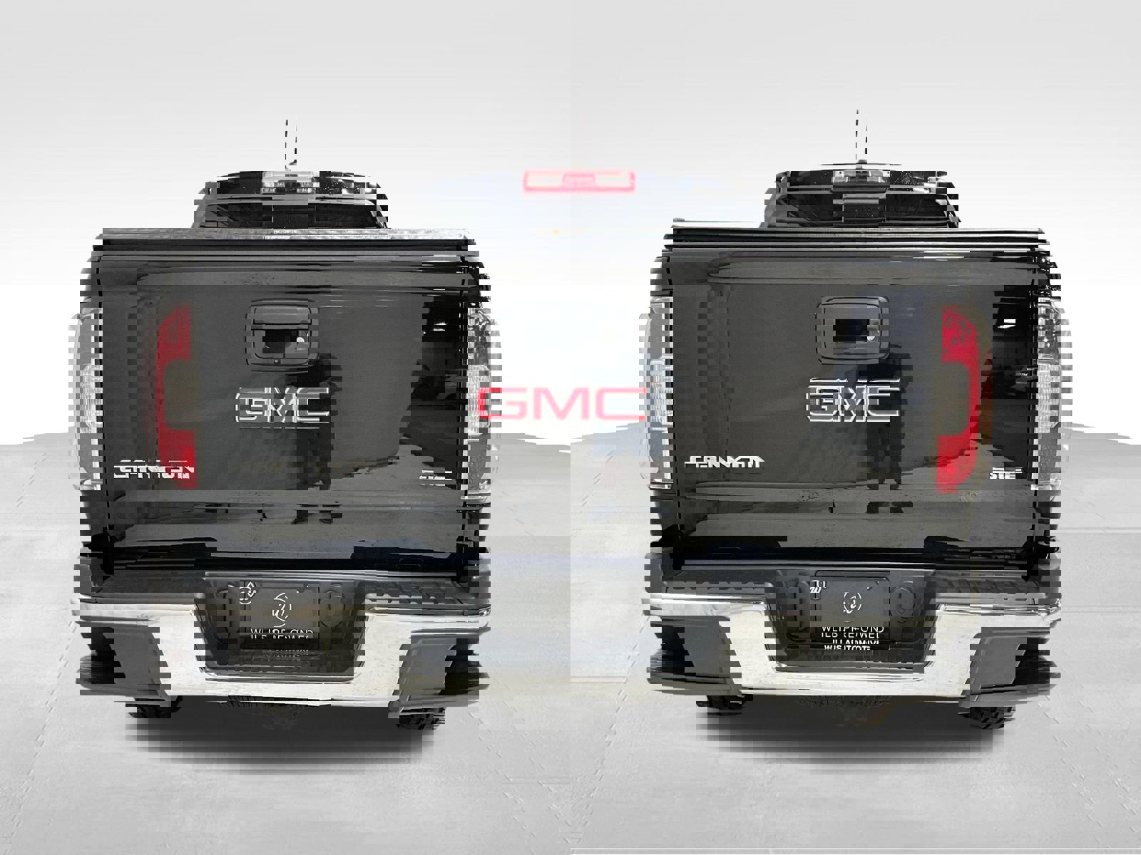 Used 2017 GMC Canyon SLE w/ Nightfall Edition image 5