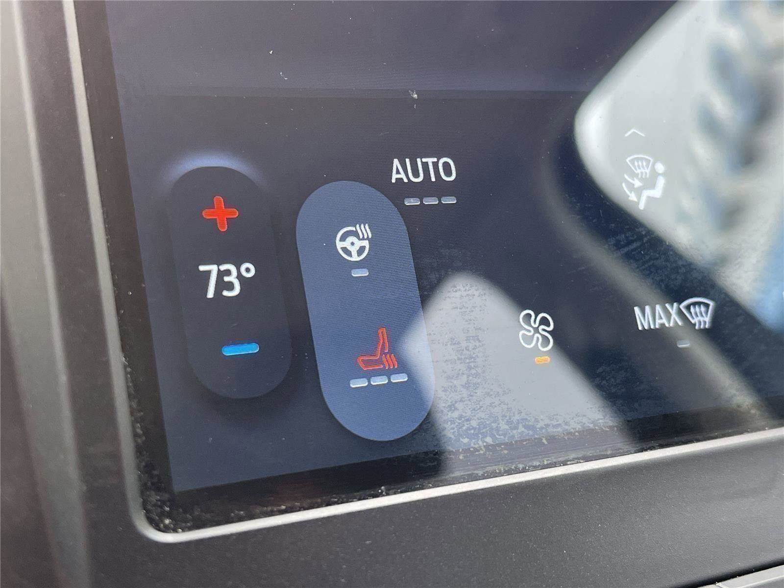 Used 2024 Ford Edge Titanium AWD/4WD image 29