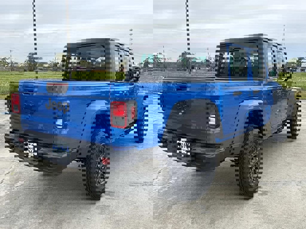 New 2026 Jeep Gladiator Sport image 13