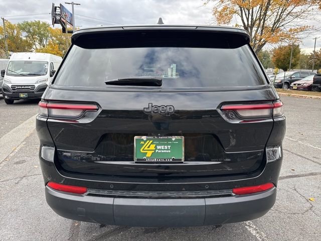 Used 2022 Jeep Grand Cherokee L Laredo image 14