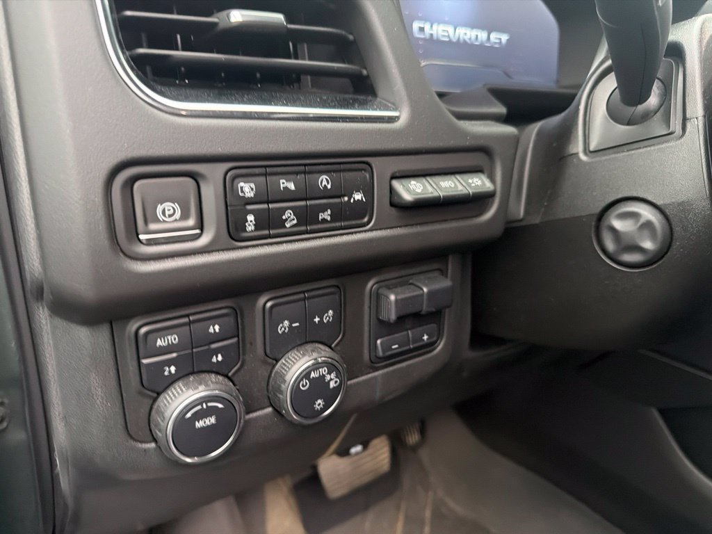 Used 2023 Chevrolet Tahoe Premier w/ Advanced Technology Package AWD/4WD image 11