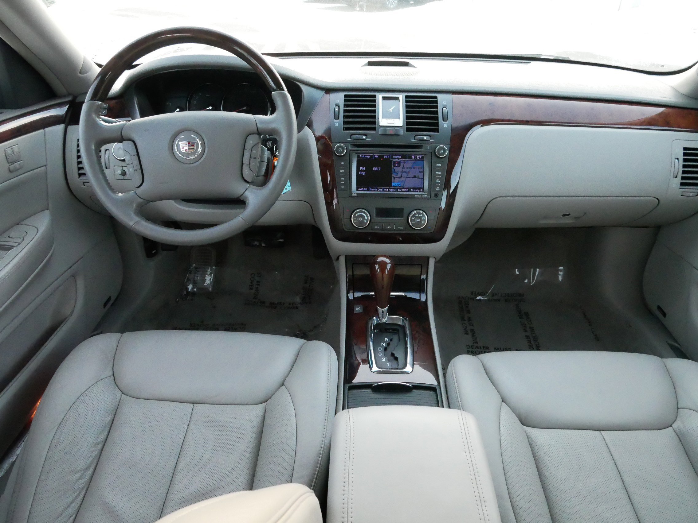 Used 2011 Cadillac DTS Premium image 10